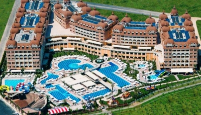 Antalya Airport to Royal Alhambra Palace Çolaklı Transfer – Private VIP Service